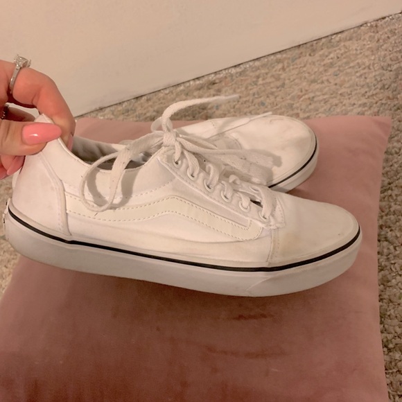 White vans - Picture 4 of 6